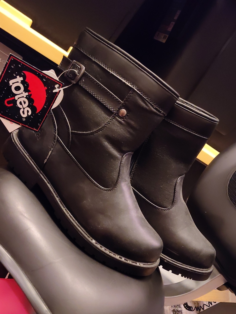 totes Black Waterproof Men's Short Rain & Snow Boots